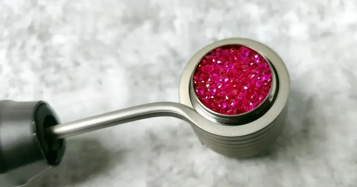 header image for the article What Is a Ball Vape? Ruby Spheres, Big Clouds, Explained